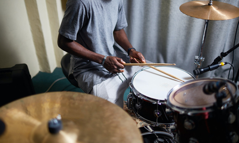 the-importance-of-jazz-music-drumming-img